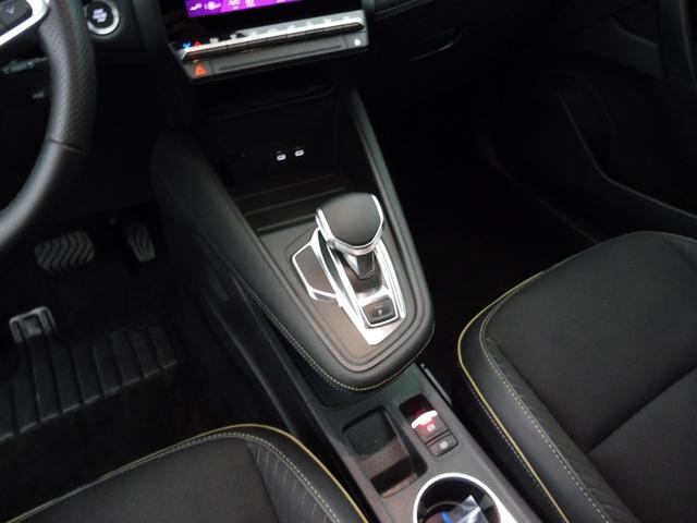 Renault Symbioz Iconic 