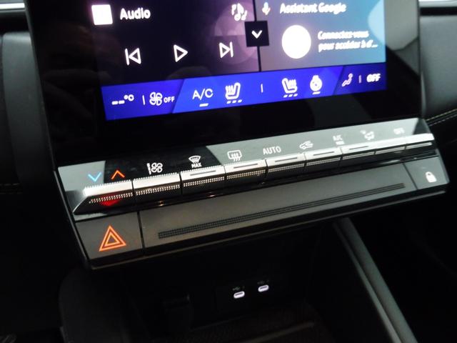 Renault Symbioz Iconic 