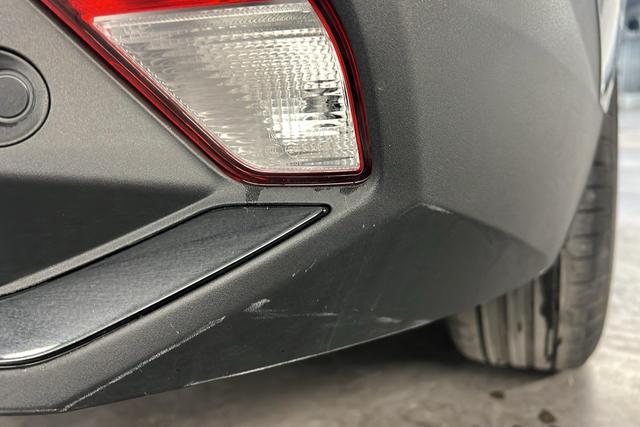 Peugeot 408 Hybrid 145 e-DCS6 Allure 