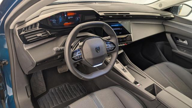 Peugeot 408 Hybrid 145 e-DCS6 Allure 