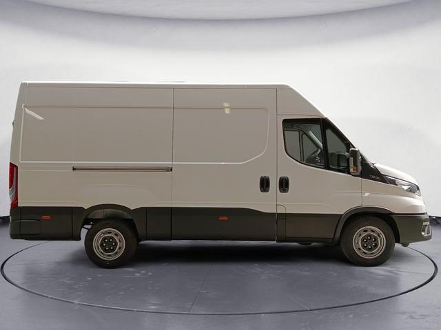 Iveco 35S16 