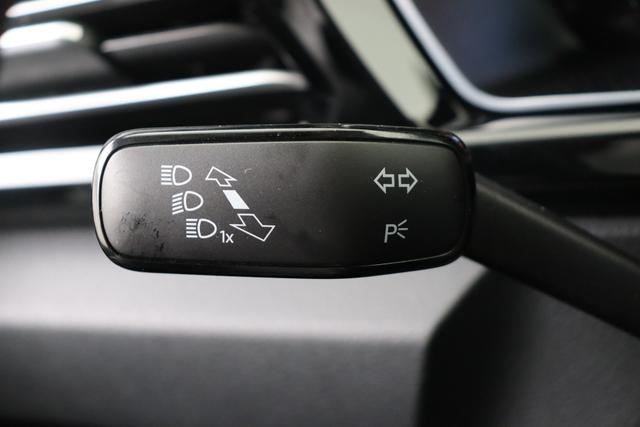 Volkswagen Caddy Style SWB 5pl 