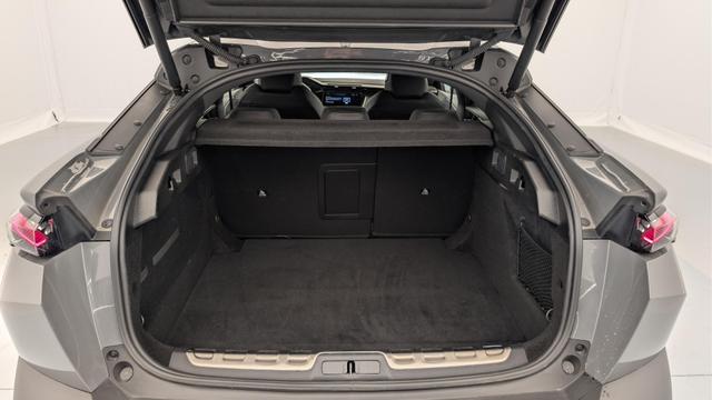 Peugeot 408 Hybrid 145 e-DCS6 GT 