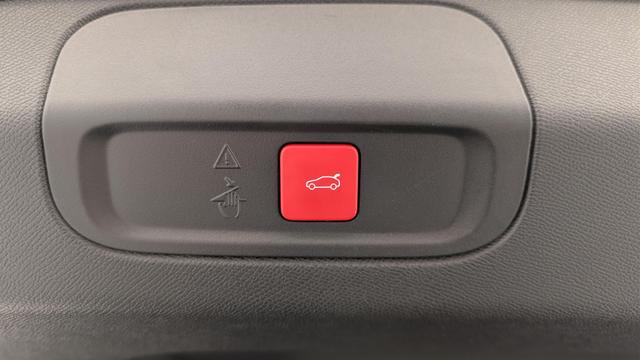 Peugeot 408 Hybrid 145 e-DCS6 GT 