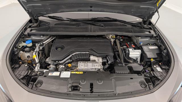 Peugeot 408 Hybrid 145 e-DCS6 GT 