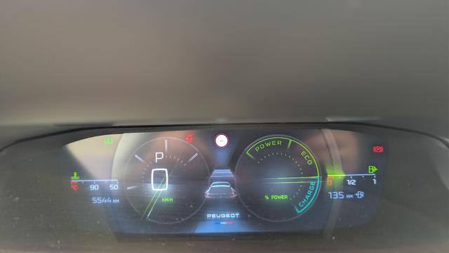 Peugeot 408 Hybrid 145 e-DCS6 GT 