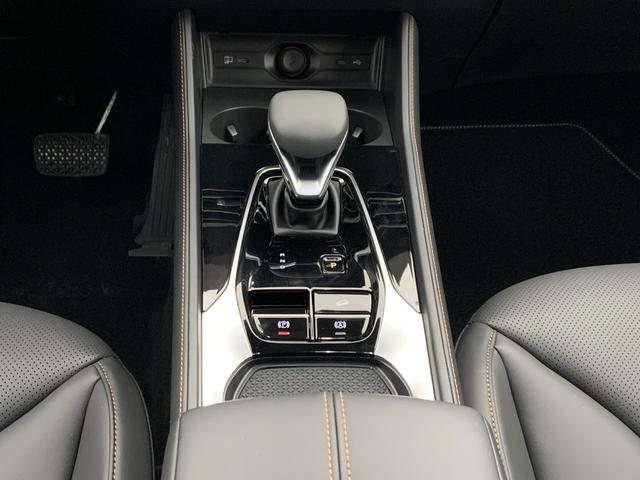 MG EHS 1.5T PHEV 272 ch Luxury 