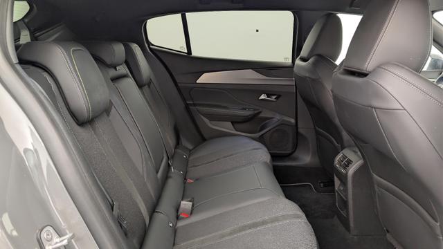 Peugeot 408 Hybrid 145 e-DCS6 GT 