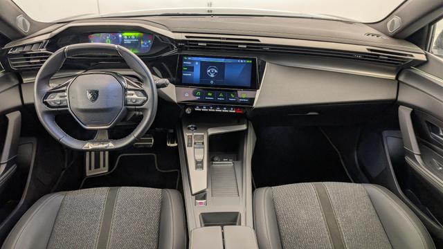 Peugeot 408 Hybrid 145 e-DCS6 GT 