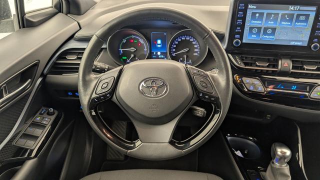 Toyota C-HR HYBRIDE 2.0L DISTINCTIVE 
