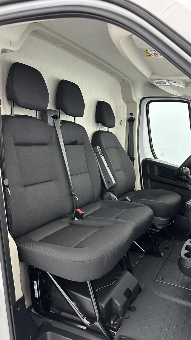 Peugeot Boxer Kastenwagen L2H2 3.3 