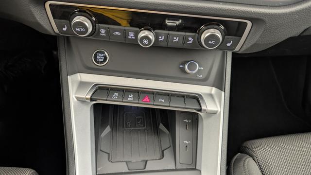 Audi Q3 35 TDI 150 ch S tronic 7 Design 