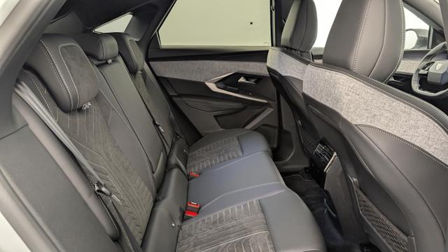 Peugeot 3008 Hybrid 145 e-DCS6 GT 
