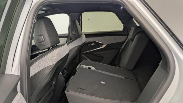 Peugeot 3008 Hybrid 145 e-DCS6 GT 