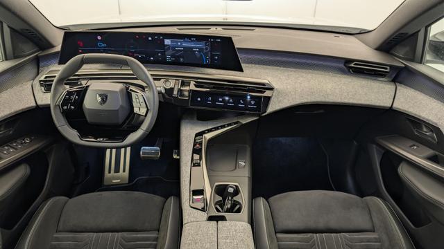 Peugeot 3008 Hybrid 145 e-DCS6 GT 