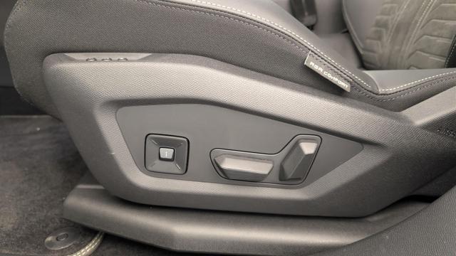 Peugeot 3008 Hybrid 145 e-DCS6 GT 