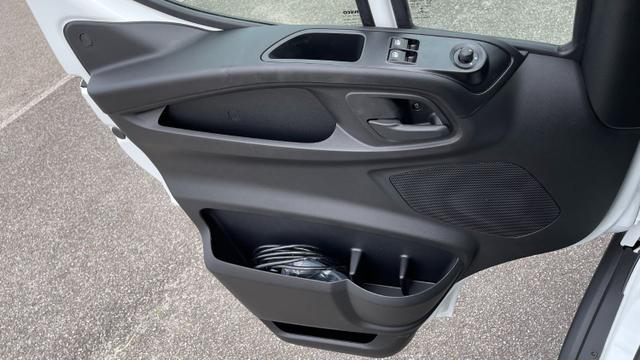 Iveco 35S16H 4100 (Daily III) Car Carrier Platform (Plat'Fix PF18 Alu) 