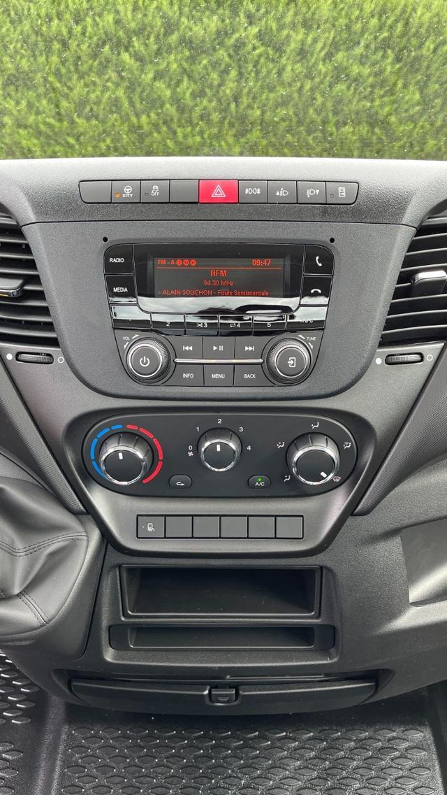 Iveco 35S16H 4100 (Daily III) Car Carrier Platform (Plat'Fix PF18 Alu) 