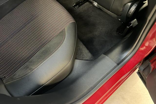 DS Automobiles 3 PureTech 100 BVM6 Performance Line 