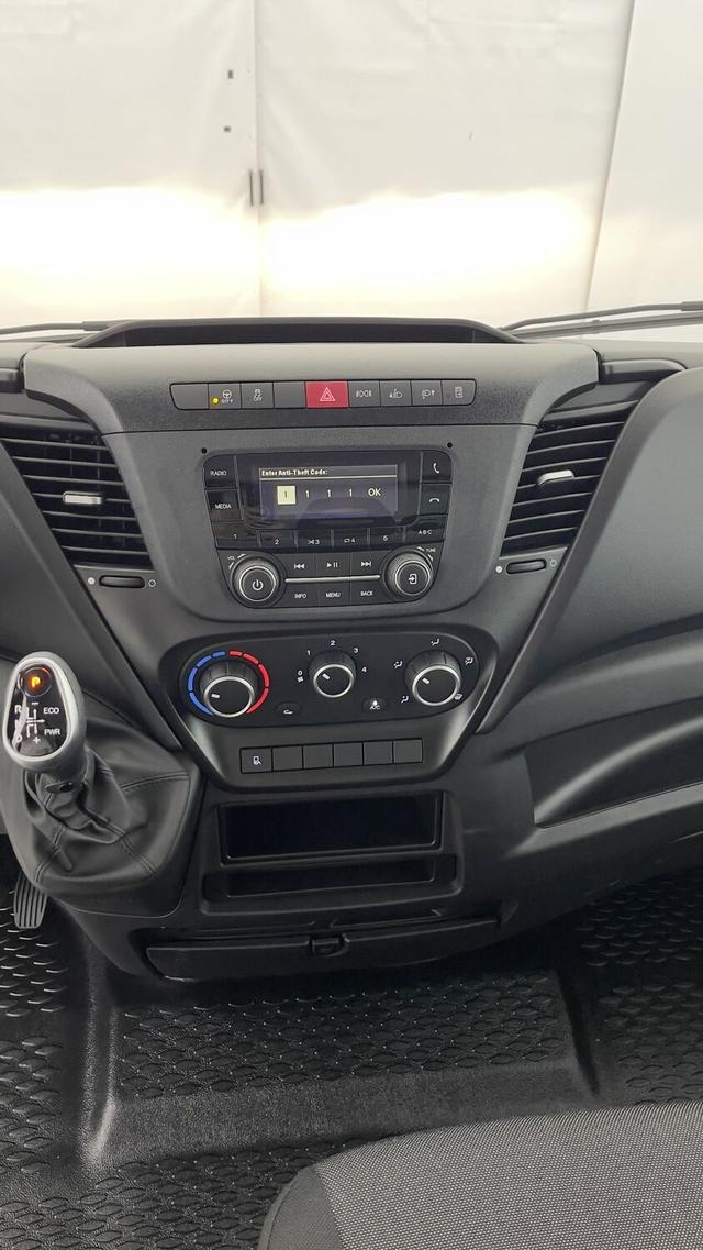 Iveco III 35C18HA8 4100 3.0 180ch Caisse 20m3 Toutain 