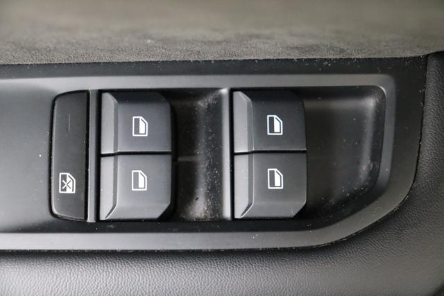 MG MG4 Luxury X-Power 4 