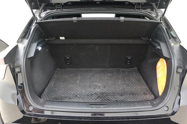 MG MG4 Luxury X-Power 4 