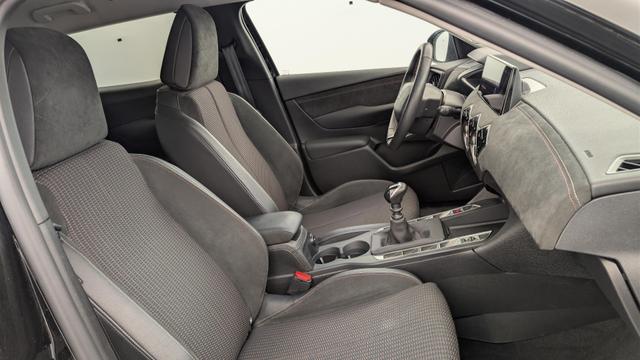 DS Automobiles 3 PureTech 100 BVM6 Performance Line 