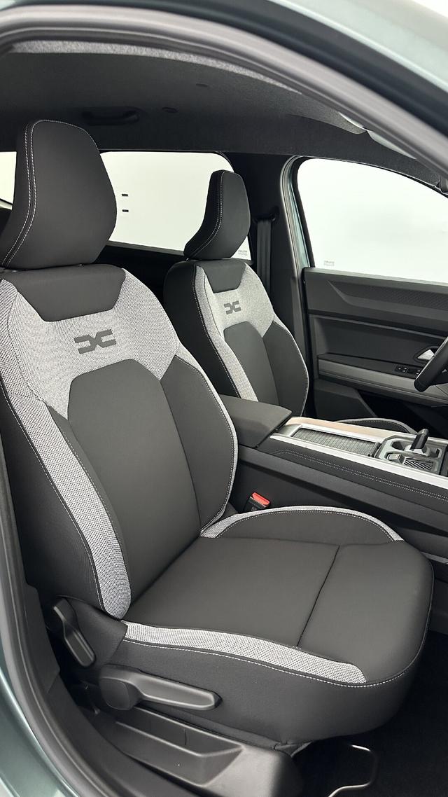 Dacia Bigster Journey 