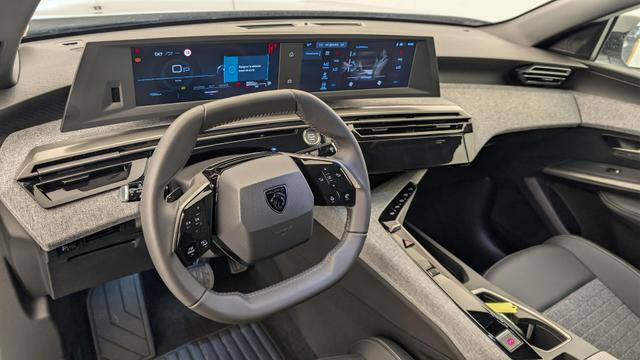 Peugeot 3008 Hybrid 145 e-DCS6 Allure 