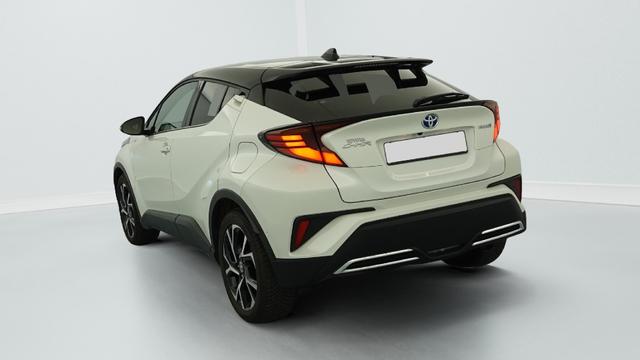 Toyota C-HR HYBRIDE 2.0L DISTINCTIVE 