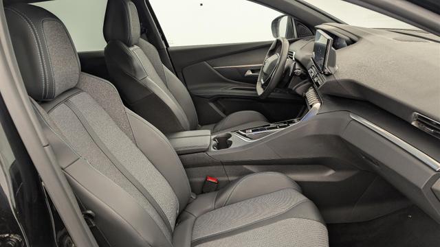 Peugeot 3008 Hybrid 180 e-EAT8 Allure Pack 