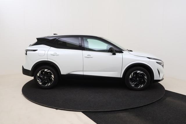 Nissan Qashqai N-Connecta Winter Comfort + PANO 2 Tone 