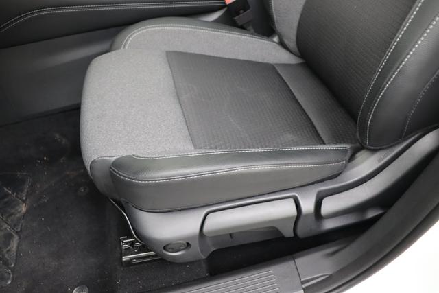 Nissan Qashqai N-Connecta Winter Comfort + PANO 2 Tone 