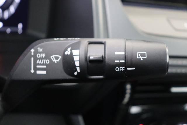 Nissan Qashqai N-Connecta Winter Comfort + PANO 2 Tone 