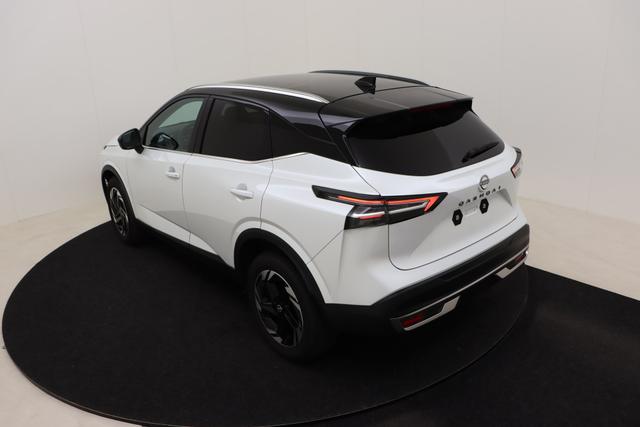 Nissan Qashqai N-Connecta Winter Comfort + PANO 2 Tone 