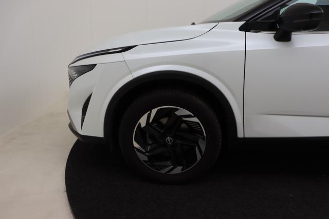 Nissan Qashqai N-Connecta Winter Comfort + PANO 2 Tone 