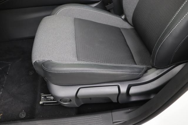 Nissan Qashqai N-Connecta Winter Comfort + PANO 2 Tone 