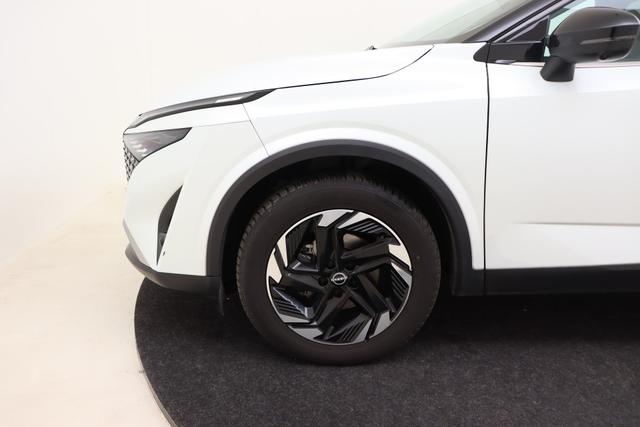 Nissan Qashqai N-Connecta Winter Comfort + PANO 2 Tone 