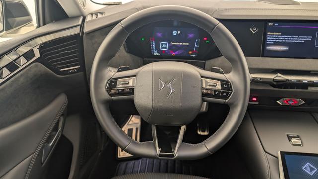 DS Automobiles 4 PureTech 130 EAT8 Etoile - Alcantara 