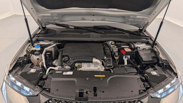 DS Automobiles 4 PureTech 130 EAT8 Etoile - Alcantara 