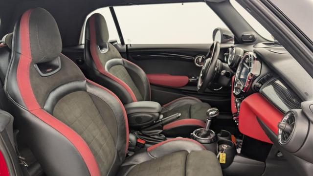 MINI 231 CH JOHN COOPER WORKS BVA6 FINITION JCW EXCLUSIVE DESIGN 