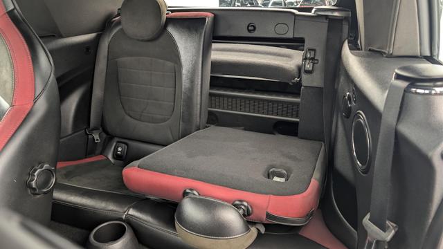 MINI 231 CH JOHN COOPER WORKS BVA6 FINITION JCW EXCLUSIVE DESIGN 