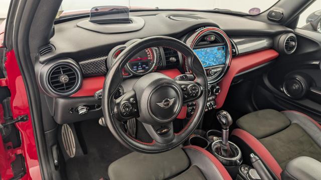 MINI 231 CH JOHN COOPER WORKS BVA6 FINITION JCW EXCLUSIVE DESIGN 