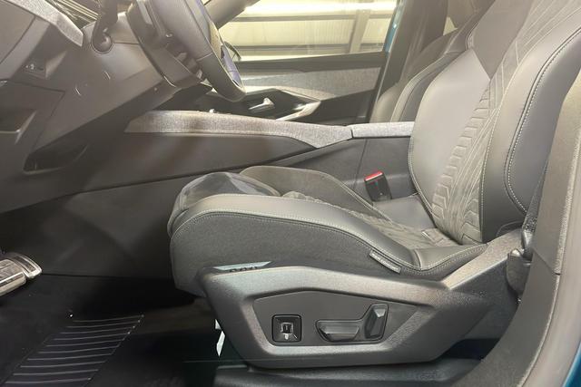 Peugeot 3008 Hybrid 145 e-DCS6 GT 