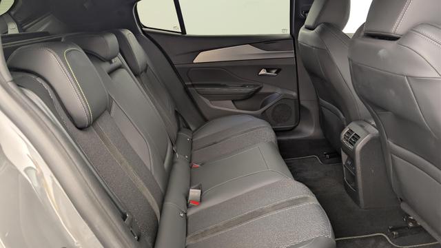 Peugeot 408 Hybrid 145 e-DCS6 GT 