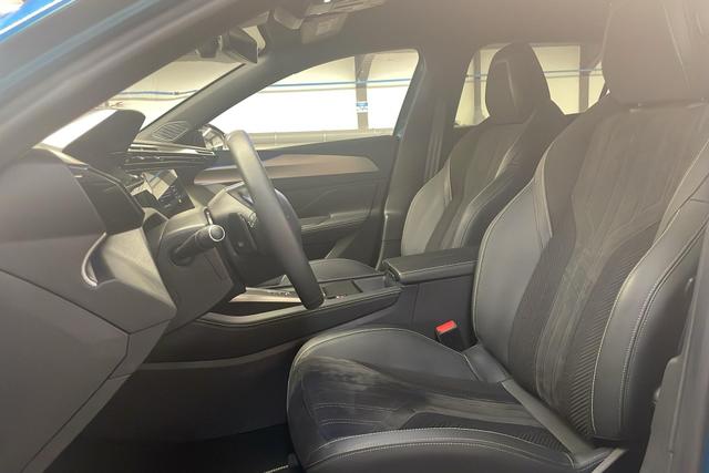 Peugeot 408 PHEV 225 e-EAT8 GT 