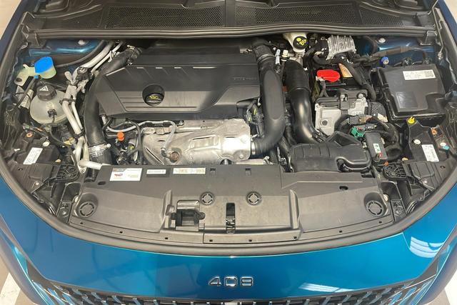 Peugeot 408 PHEV 225 e-EAT8 GT 