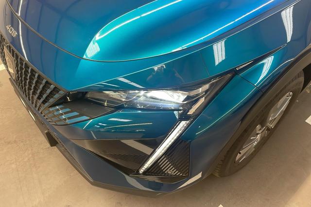 Peugeot 408 PHEV 225 e-EAT8 GT 