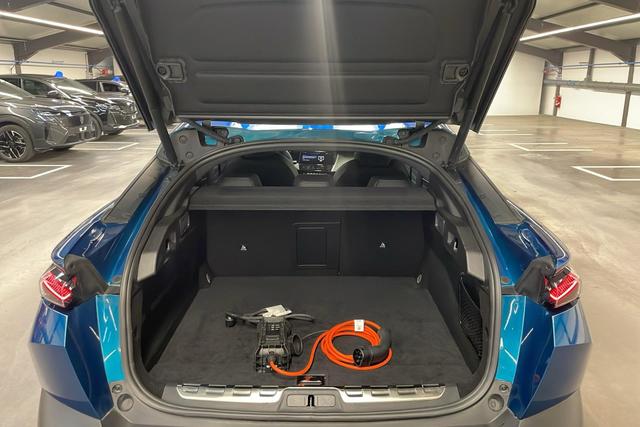 Peugeot 408 PHEV 225 e-EAT8 GT 