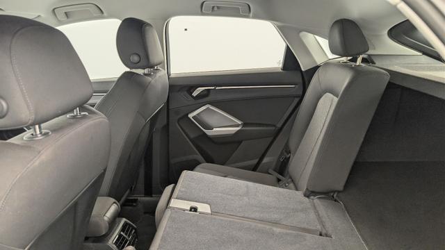 Audi Q3 35 TFSI 150 ch S tronic 7 Design 